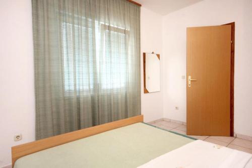 Apartment Okrug Gornji 9441b