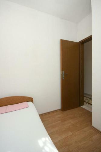 Apartment Mastrinka 4647b