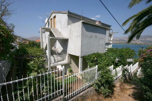 Apartment Mastrinka 4647b