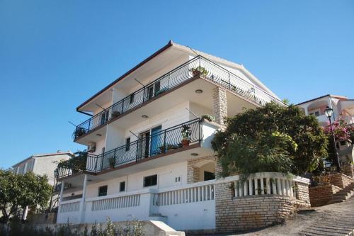Apartment Mastrinka 2049d