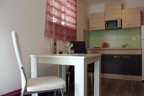 Apartments Toma?