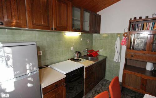 Apartment Arbanija 5220b