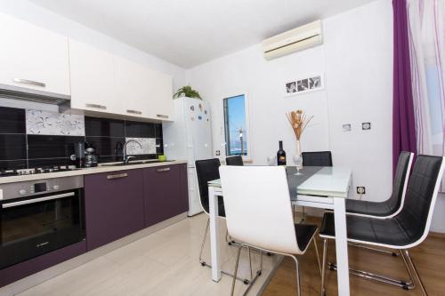 Apartment Slatine 1126a