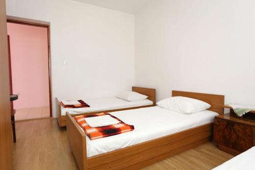 Apartments With A Parking Space Trpanj (Peljesac) - 10148