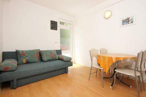 Apartment Trpanj 10180b