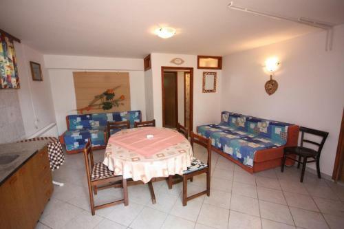 Apartments With A Parking Space Turanj (biograd) - 6197