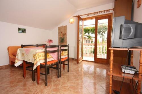 Apartments With A Parking Space Turanj (biograd) - 6197