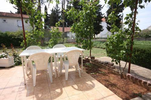 Apartments With A Parking Space Turanj (biograd) - 6197