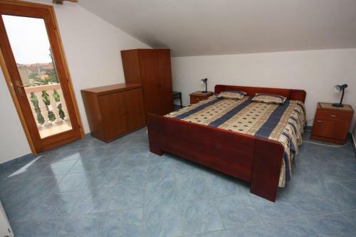 Apartments With A Parking Space Turanj (biograd) - 6197