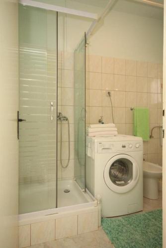 Apartment Ugljan 8304b