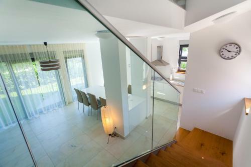 Luxury Apartment Amarin