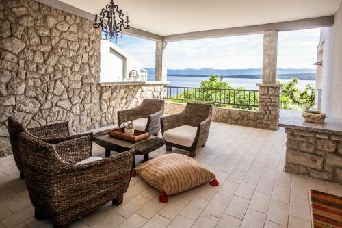 Vantacici Villa Sleeps 5 Pool Air Con Wifi
