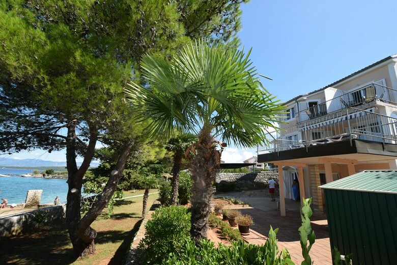 Apartments Frane