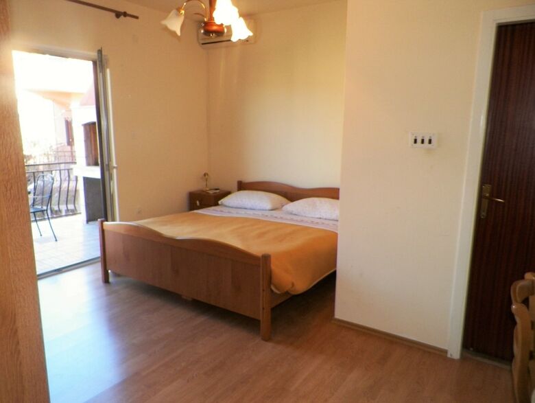 Hostal Rooms Senija