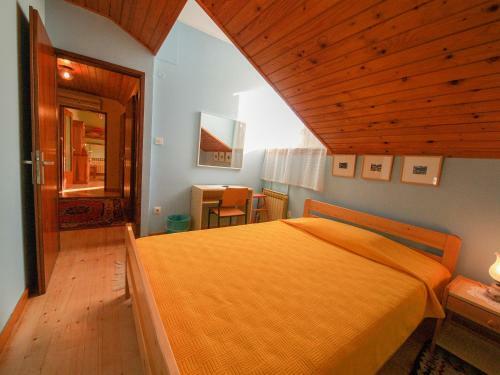 Apartamentos Adela By Val