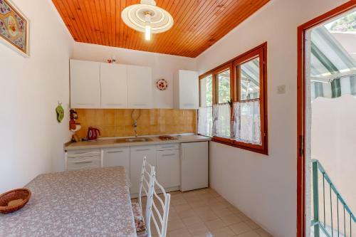 Apartments Ivna