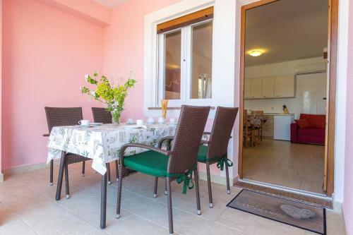 Apartment Veli Rat 11525a