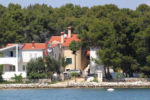 Apartment Verunic 8103a