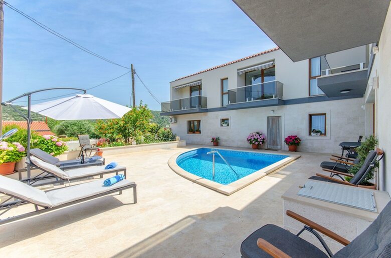 Apartamentos Villa La