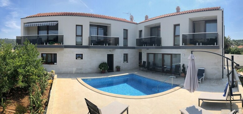Apartamentos Villa La