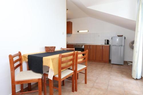 Apartment Viganj 10116b