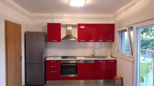 Apartments By The Sea Vinisce (trogir) - 13775