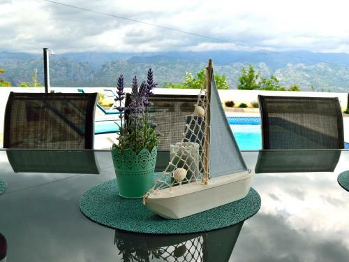 Villa Anna With Pool, Zadar County