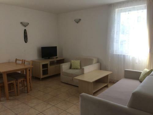 Apartments Jakov