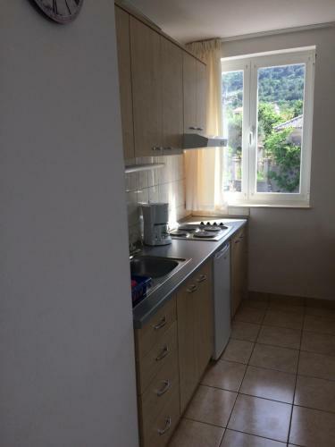 Apartments Jakov