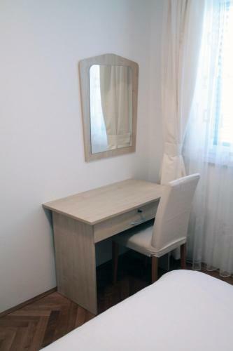 Apartments Jakov