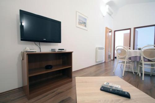 Apartment Vinjerac 5811b