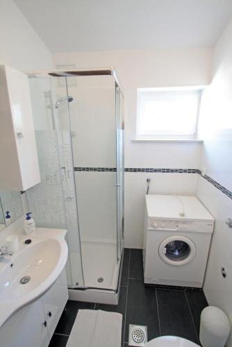 Apartment Vinjerac 5811b