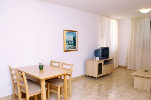 Apartment Vinjerac 3093i