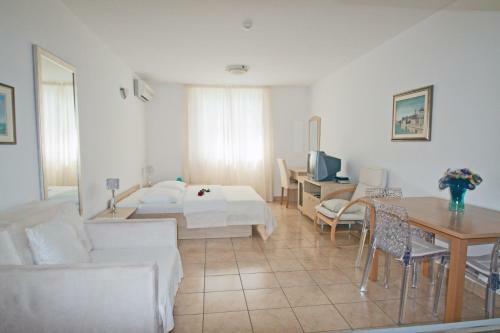 Apartments Tamarix