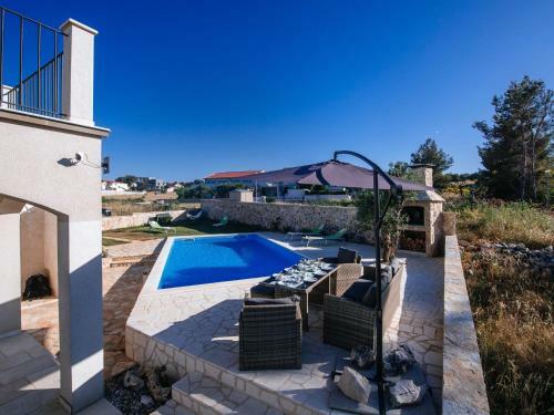 Villa Lozica