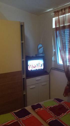 Apartments Batovanja