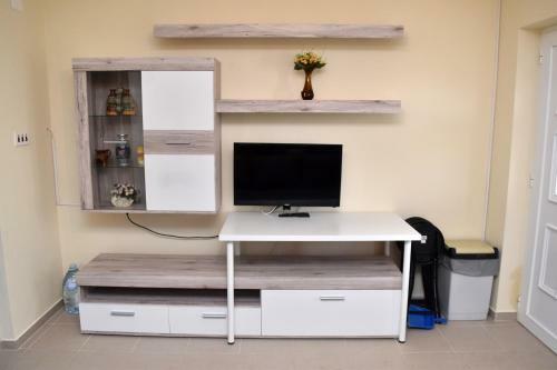 Apartments Oresic
