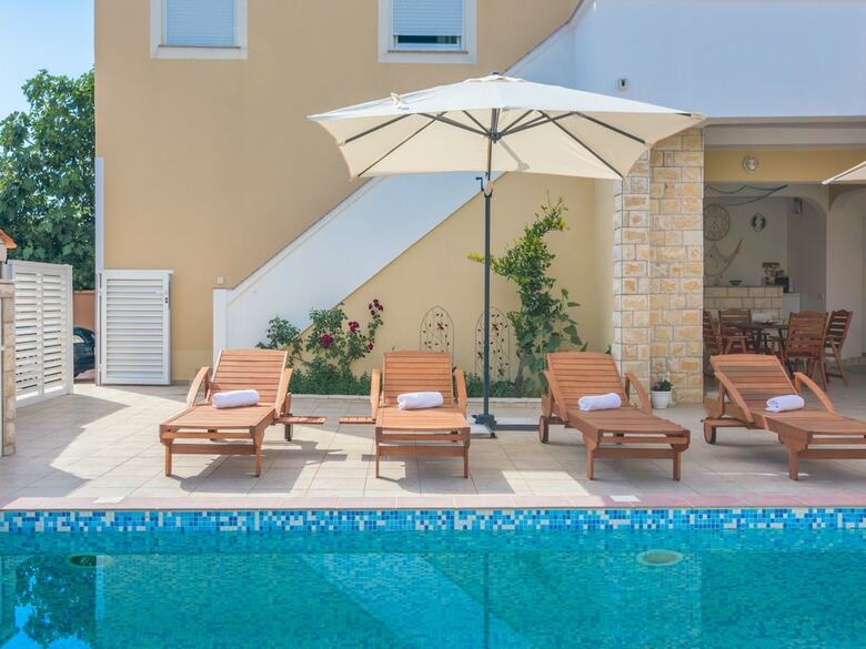 Apartamentos Villa Karmen