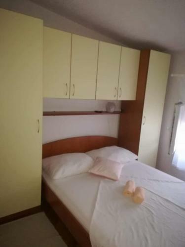 Apartment Krmpoti?