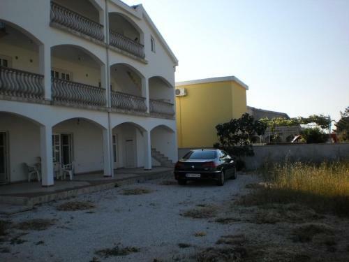 Apartment Vir 13817e