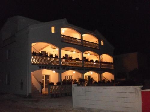 Apartment Vir 13817e