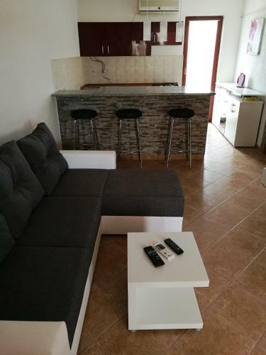 Apartment Ema Vir