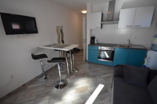 Apartments Mi?ija