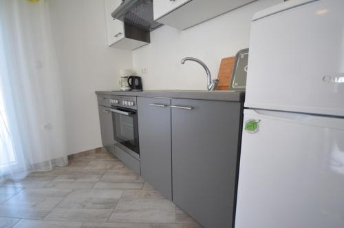 Apartments Mi?ija