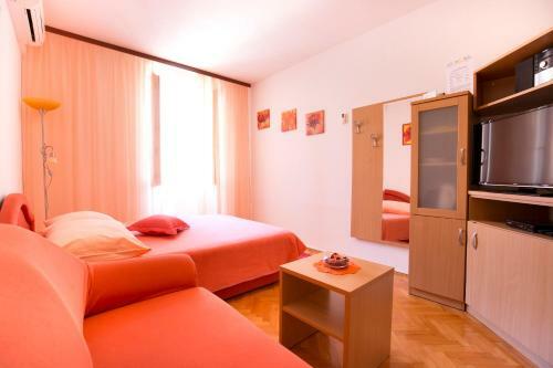 Hostal Apartment And Room Daria