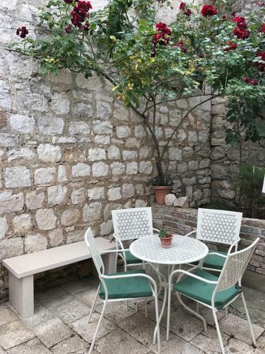 Palazzo Apartment
