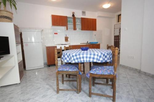 Apartment Vis 8534a