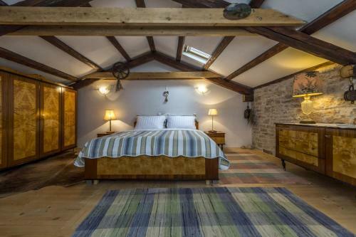 Villa Katarina&luka With Beautiful Garden And Pool