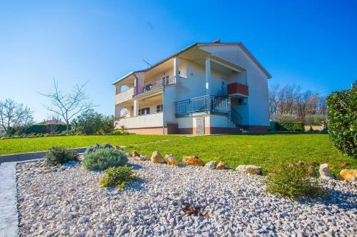 Apartamentos Beakovic Crklada
