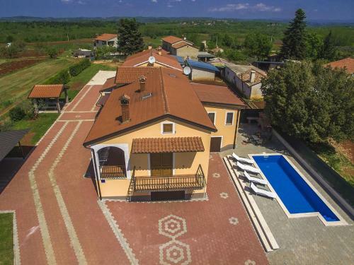 Casa Bella 1